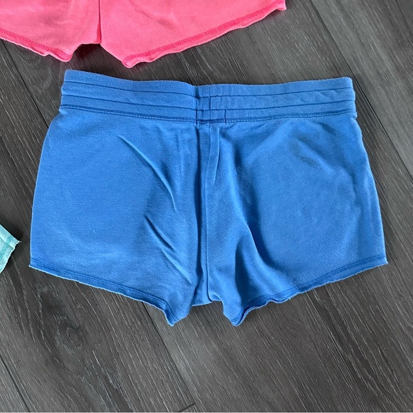 Bundle of 4 Pairs of Old Navy Shorts - Picture 10 of 11